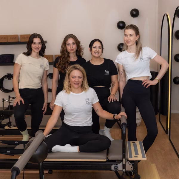 Team von KUMI Reformed im Studio